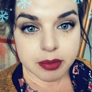 Meet your Posher, Valerie